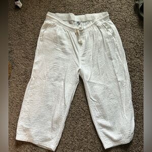 Old Navy White Ankle Pants